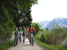 Holidays with children on bicycle in Levico