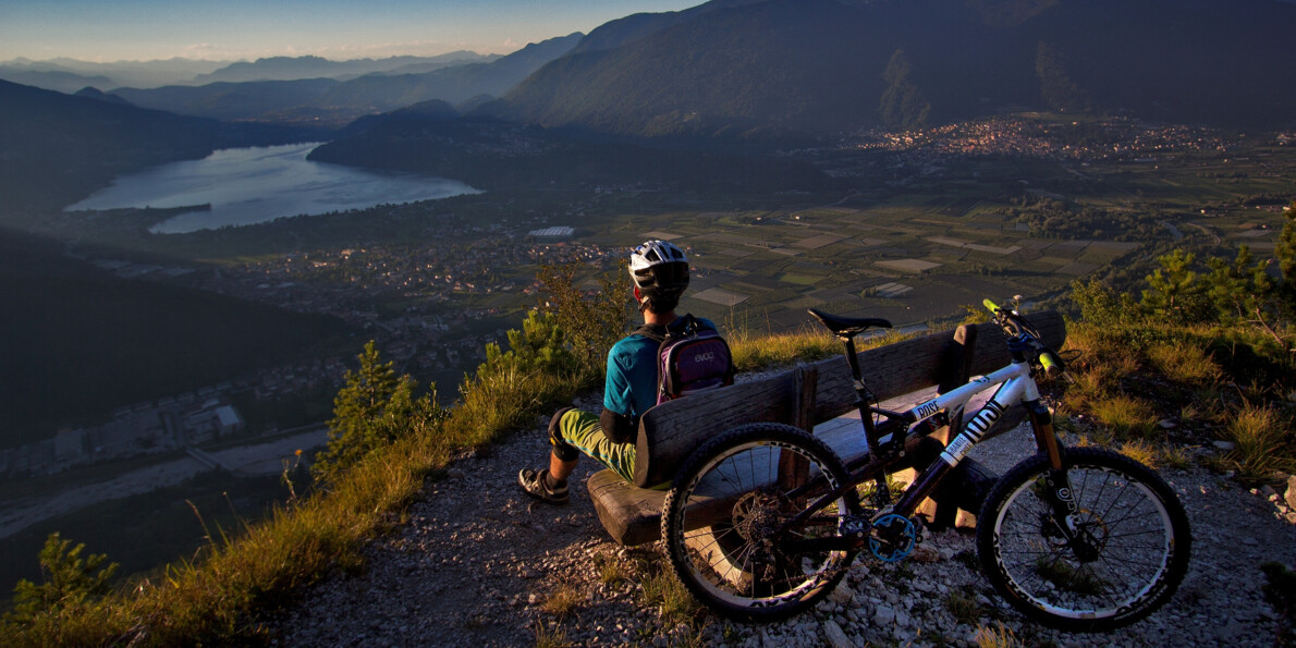 Bikers on tour: from the lakes of Valsugana to the Alpe Cimbra