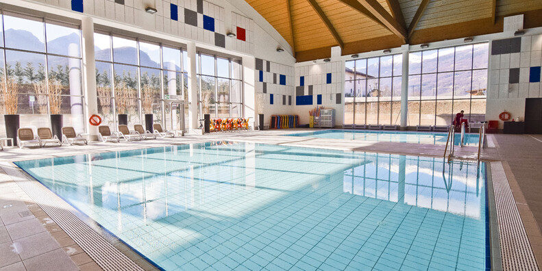 Schwimmbad des Sportzentrums von Borgo Valsugana | © photo apiudesign