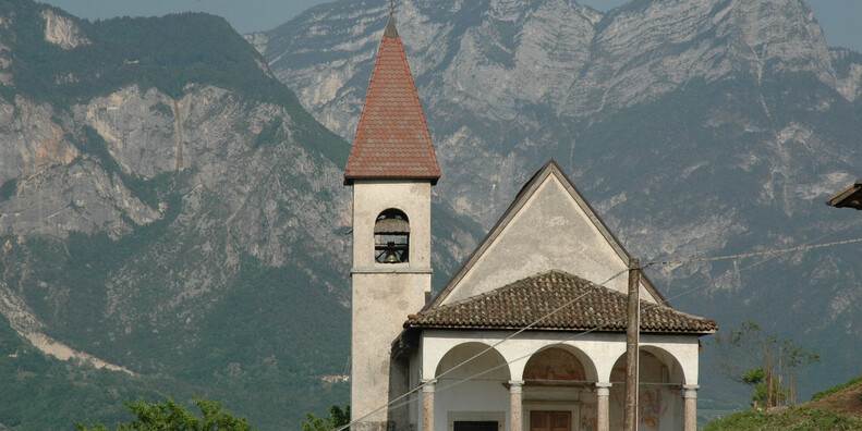 Chiesa Castelnuovo | © Foto Archivio Apt