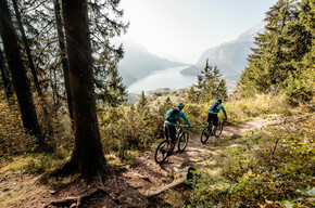 Molveno - Piesze rowerowe wycieczki po Dolomitach Brenty