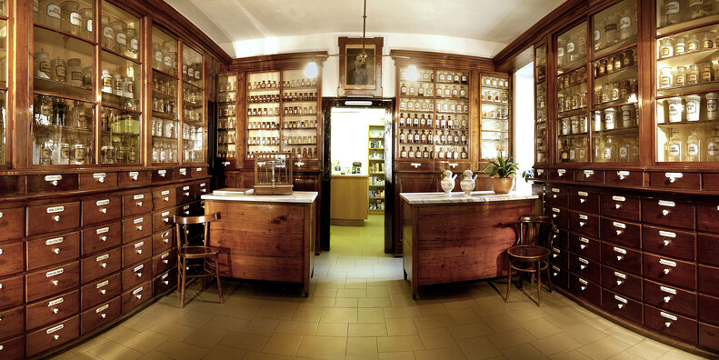 Laboratorio Farmaceutico Foletto | © Foto Archivio Consorzio per il Turismo della Valle Di Ledro