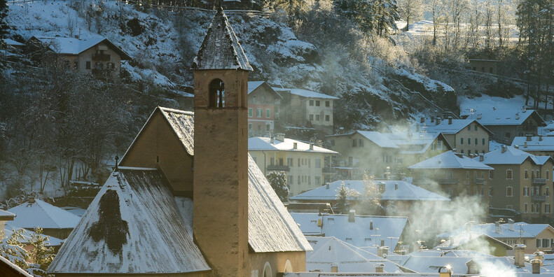 Chiesa di S. Vigilio e convento dei Frati Francescani | © Foto Archivio Apt Val di Fiemme
