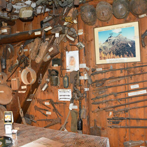 Piccolo Museo della Guerra alla Baita Monte Cauriol | © Foto Archivio Apt Val di Fiemme