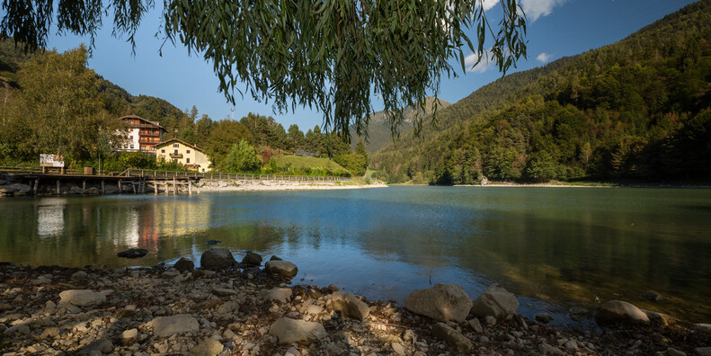 Lago di Roncone | © Foto Archivio Consorzio Turistico Valle del Chiese