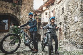 In bici tra le vie di Canale | © Garda Trentino 