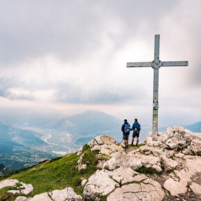 Auf dem Gipfel des Monte Stivo | © Garda Trentino