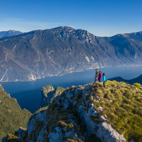 View on lake Garda from the trail | © APT - Garda Trentino