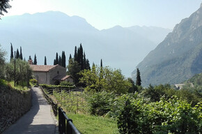 Verso la chiesa di San Lorenzo a Frapporta - Tenno | © North Lake Garda Trentino 