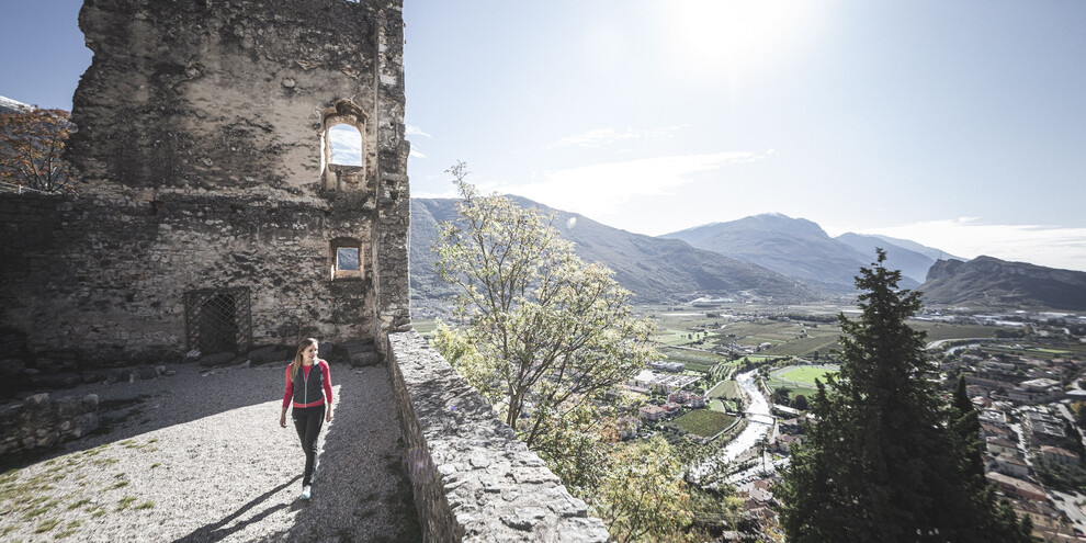 Wanderung zum Castello di Arco | © Garda Trentino 