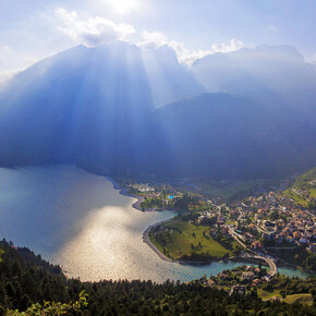 Blick auf Molveno | © Dolomiti di Brenta e Paganella