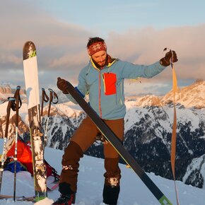 It's time to go down and the skins are removed | © VisitTrentino