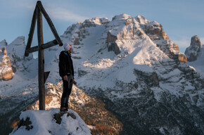 Snowshoe hike near "Malga Ritoro" alpine hut | © APT - Madonna di Campiglio, Pinzolo, Val Rendena