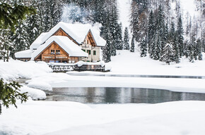 See und Nambino Hütte im Winter | © APT Madonna di Campiglio, Pinzolo, Val Rendena