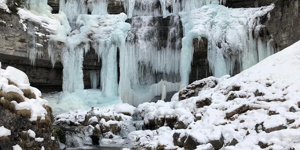 Vallesinella di Mezzo frozen waterfalls | © APT Madonna di Campiglio, Pinzolo, Val Rendena