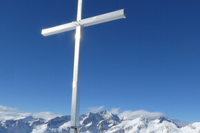 Croce sommitale sul Monte Serodoli, sopra Madonna di Campiglio | © APT - Madonna di Campiglio, Pinzolo, Val Rendena