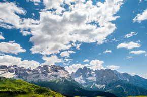 Malga Fevri e le Dolomiti di Brenta da Monte Spinale | © APT Madonna di Campiglio, Pinzolo, Val Rendena