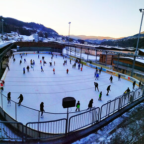 Pattinaggio all'aperto Lago di Tesero