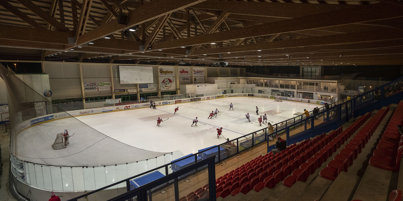 Stadio del Ghiaccio Pergine #3