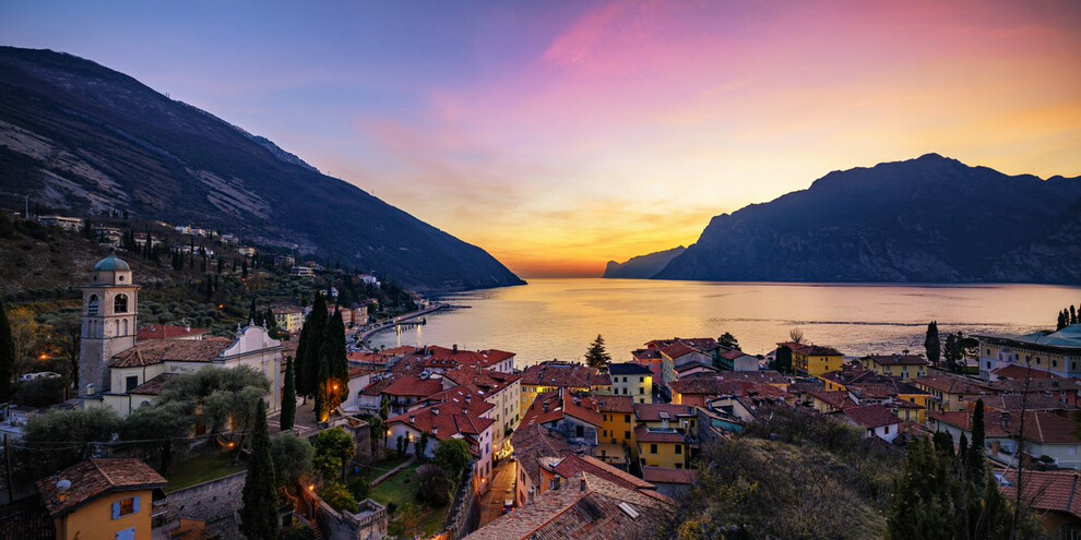  Nádherný obrázek na jezeře Garda