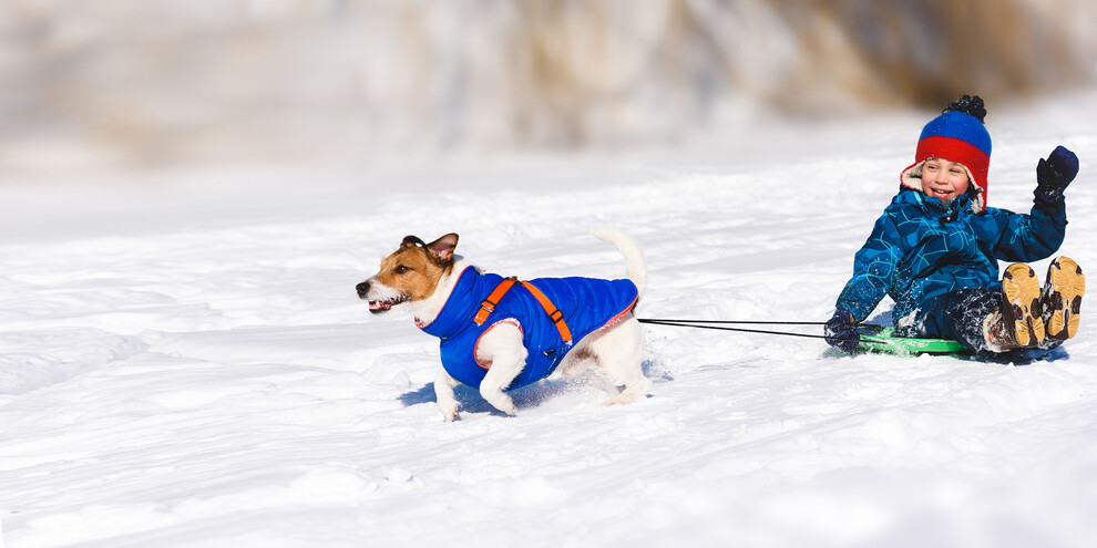 Mit den Kindern im Indian Village spielen
