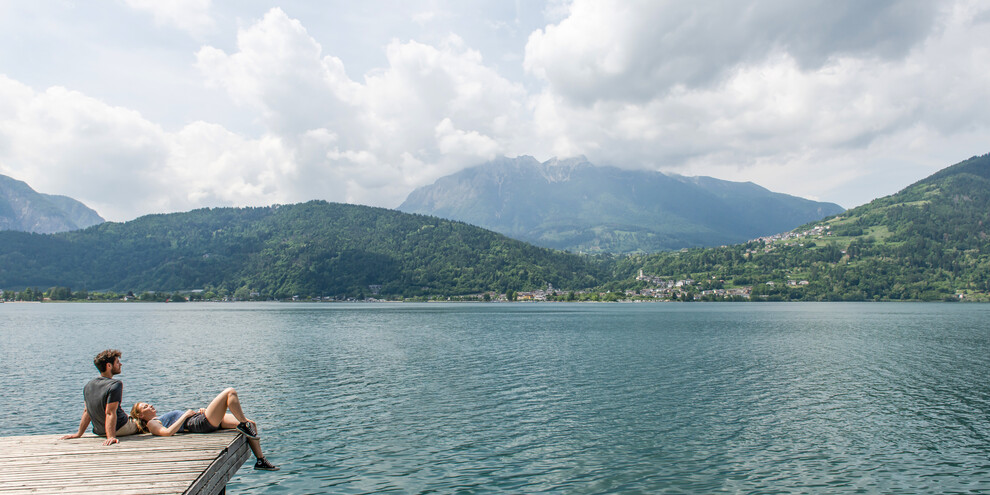 Valsugana - Lago di Caldonazzo - Lido di Tenna - Relax sul pontile in riva la lago | © Claudia Corrent