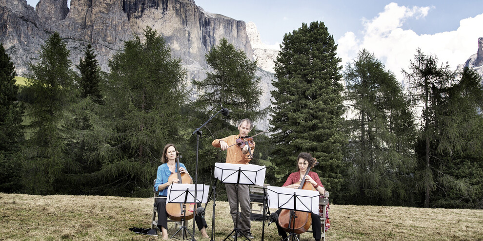 Val di Fassa - Rifugio Boè - 26 Luglio 2013 - Anja Lechner - Agnes Vesterman - Garth Knox - Concerto | © Daniele Lira