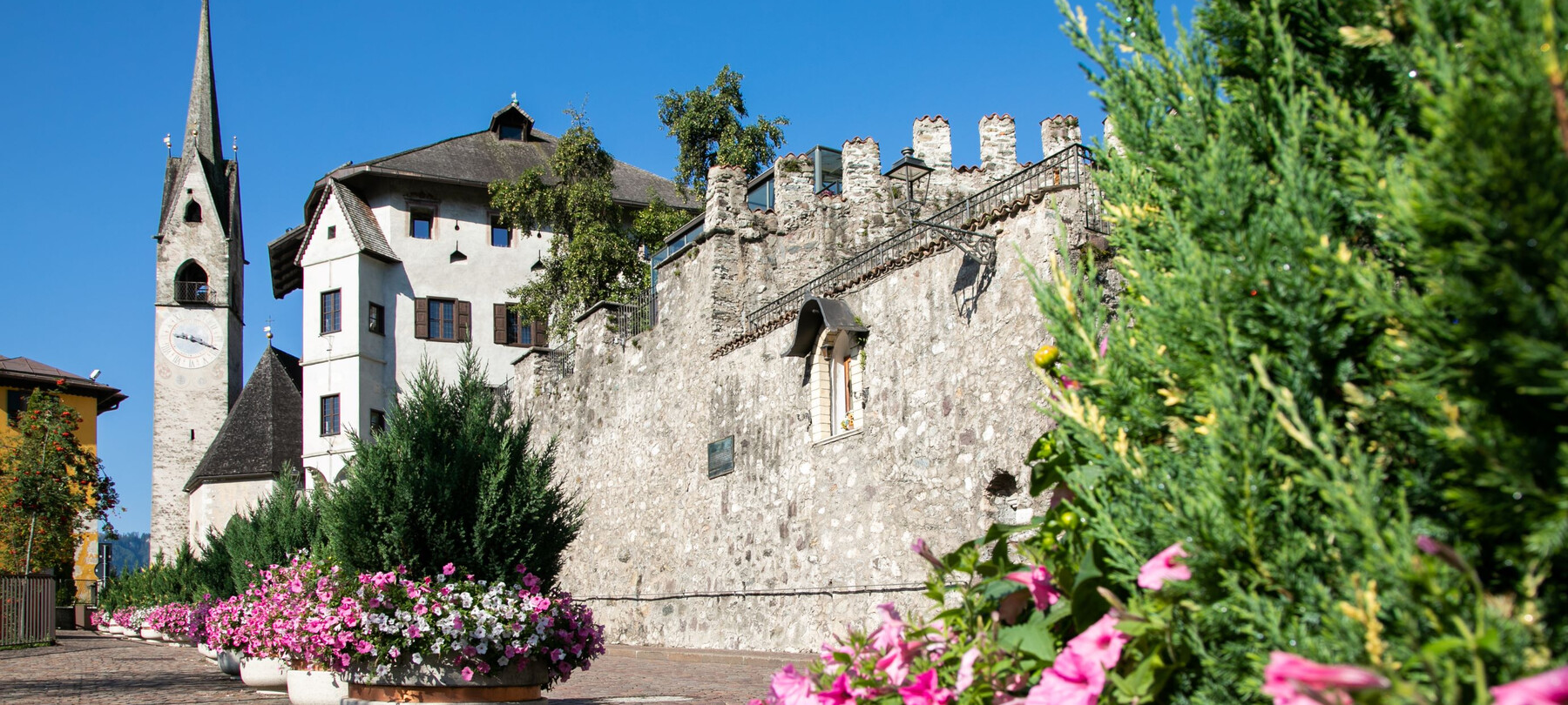 Between the Bergknappen tunnels and the stoles of the Great War