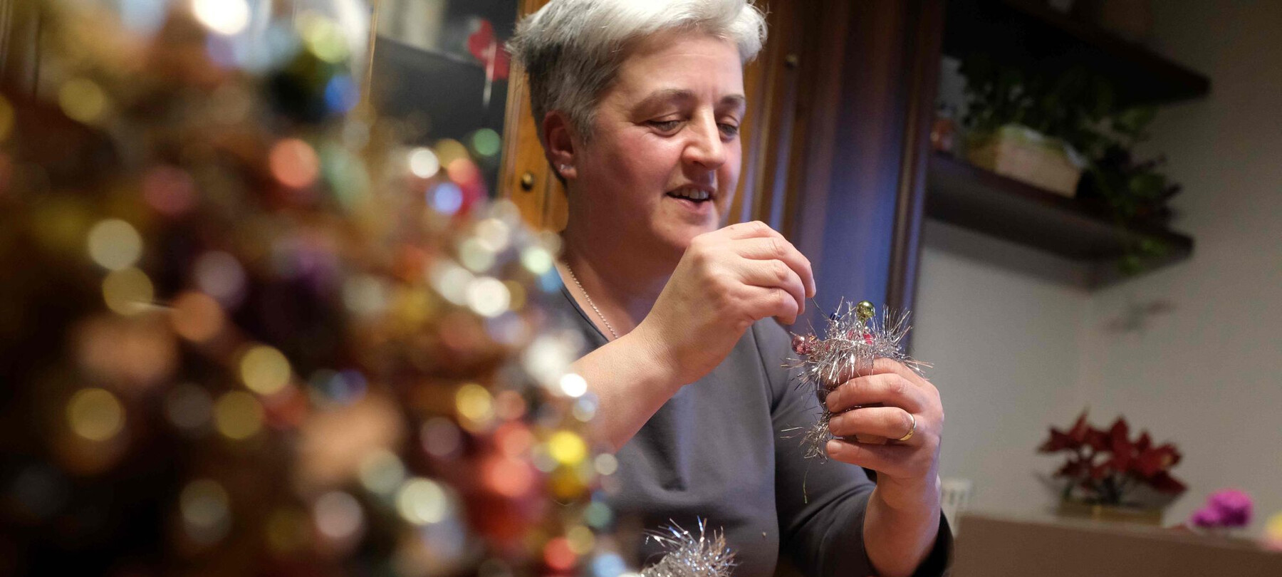 Valle dei Mòcheni - The Conscripts: A Year of Rituals and Traditions of Coming of Age