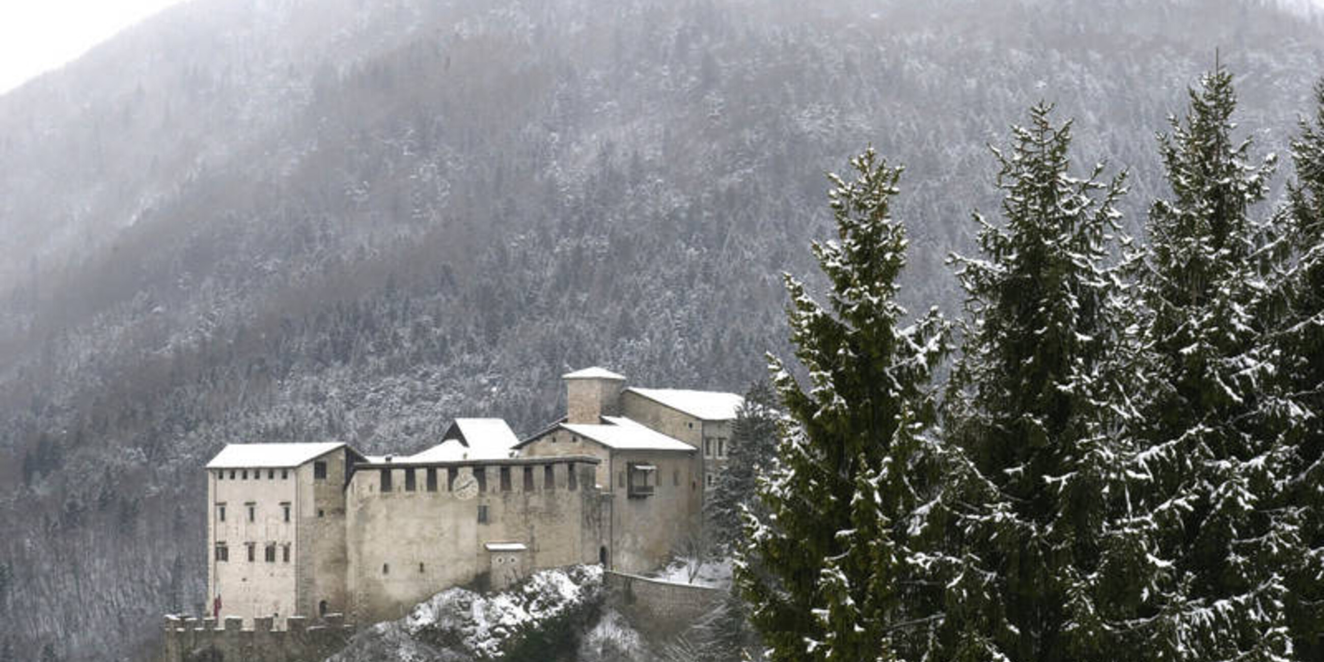 Stenico: storia e cultura nel Parco Naturale Adamello Brenta - Trentino