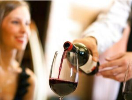 Approccio sensoriale alla degustazione del vino con il metodo “Weinbaum” 