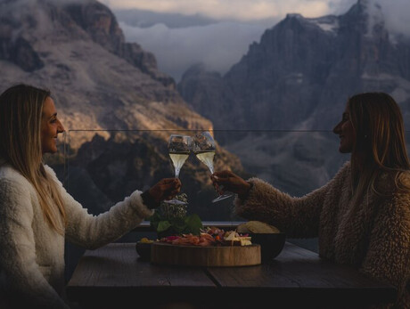 High-altitude sunsets 