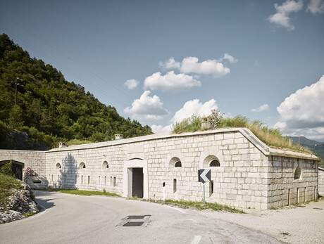 Zeitgenössische Kunst auf der Festung von Civezzano