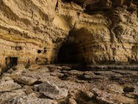 Cava caves (1)