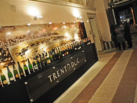 Warten auf das Trentodoc Festival – Verkostungsworkshops – Trentodoc: Eine Reise durch die Nuancen der klassischen Methode des Trentino