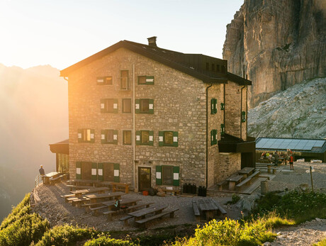 Hiking Suoni delle Dolomiti- Refuge Brentei