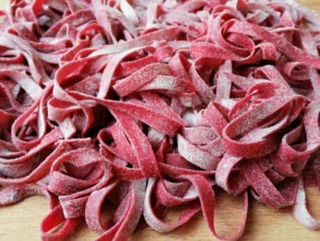 Facciamo le tagliatelle colorate