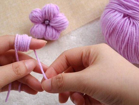 Wool Crafts – Make Your Own Dreamcatcher!