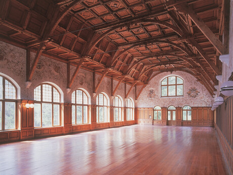 Discover the fascinating Mendel Pass: guided tour of the Imperial Salon