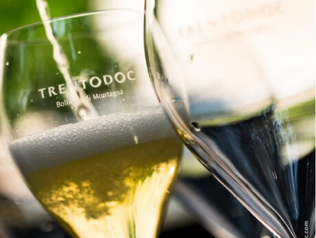 Trentodoc mountain bubbles in Civic Tower and Praetorian Palace – Autumnus