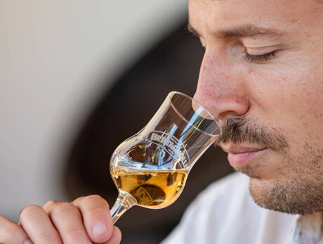 A round of Vitae - Bertagnolli Distillery