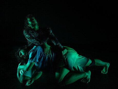 UNARMOURED | Clara Furey - Teatro Sanbapolis