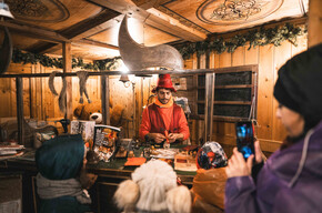 Das verzauberte Dorf des Weihnachtsmanns – Piazza Dante