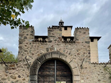 Guided tour of Castel Nanno and a chestnut in its gardens