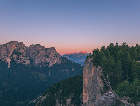 Alba sulle Dolomiti dal Buffaure