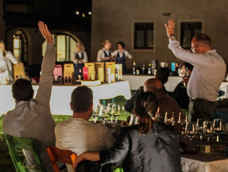 Di Vini E D Amicizia