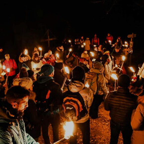 fiaccolata notturna san romedio