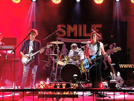 Image of the band made up of 5 brothers aged 12 to 21 en