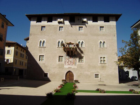 Visita guidata alla mostra "Sensibile al mondo"