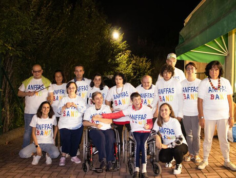 Annfass Band: all together for the music